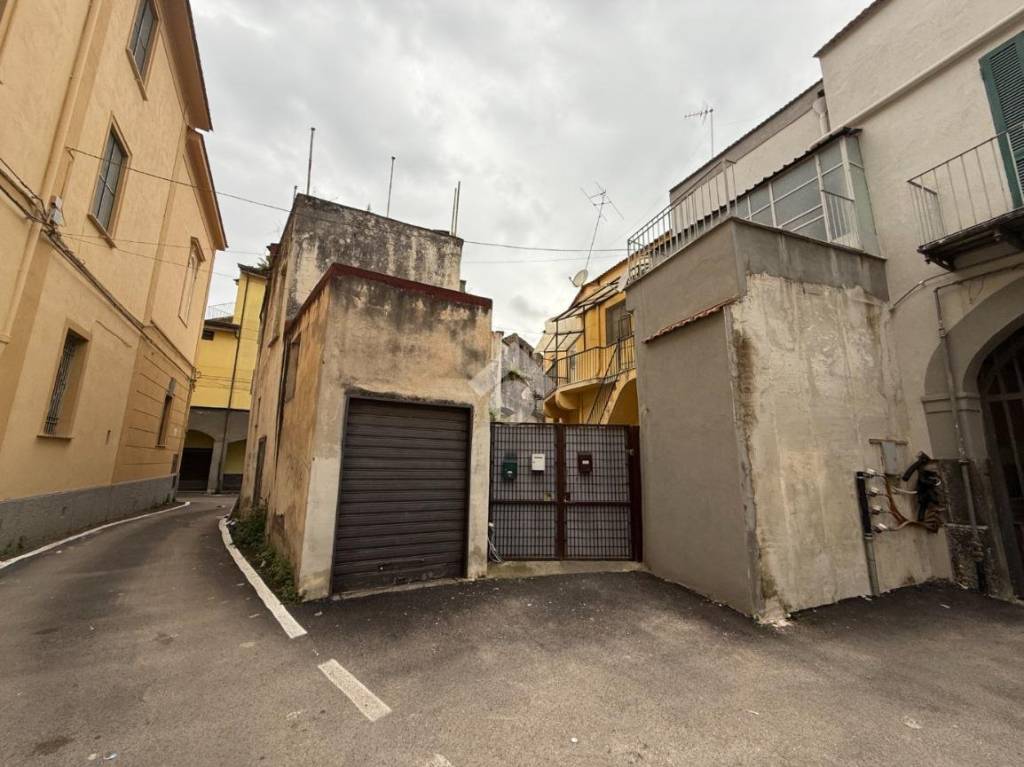 casa indipendente in vendita ad Angri
