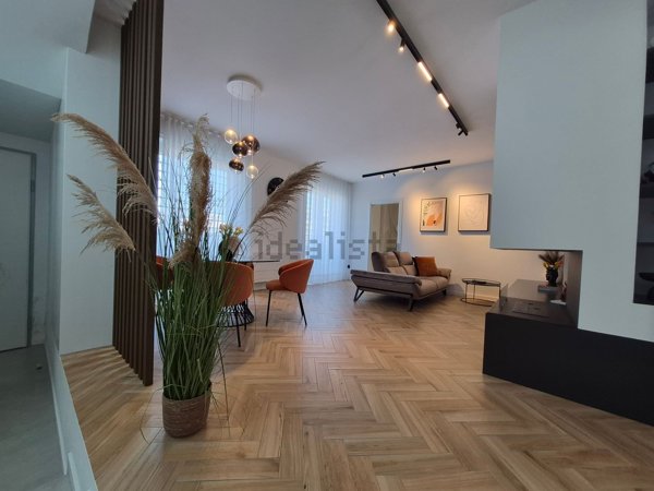 casa indipendente in vendita ad Angri