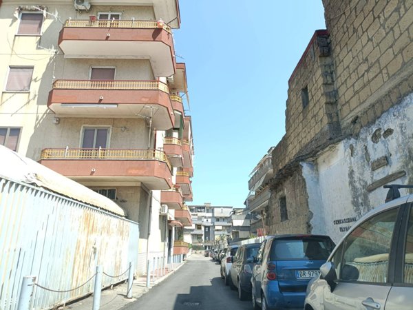 box auto in vendita ad Angri