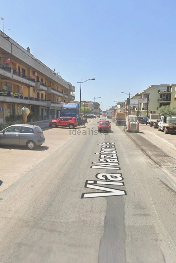 box auto in vendita ad Angri