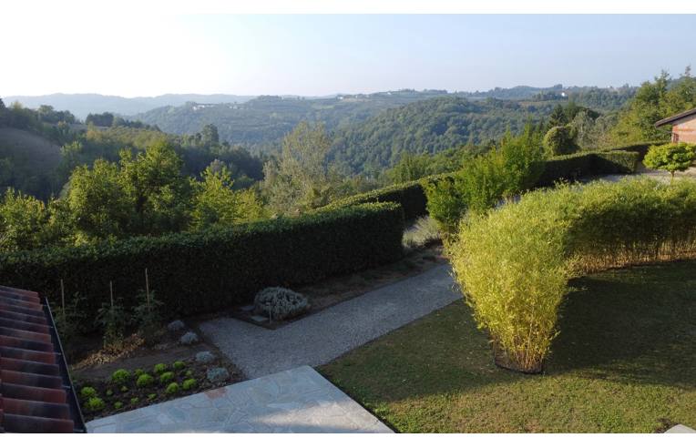 casa indipendente in vendita a Cerretto Langhe