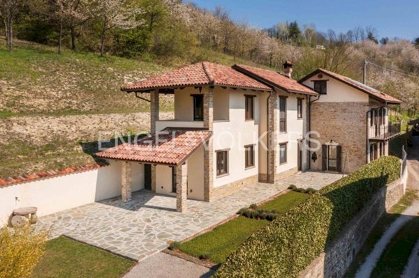 appartamento in vendita a Cerretto Langhe