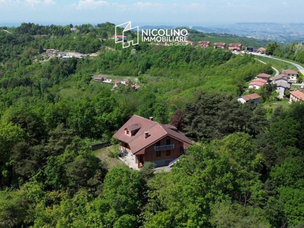 casa indipendente in vendita a Cerretto Langhe