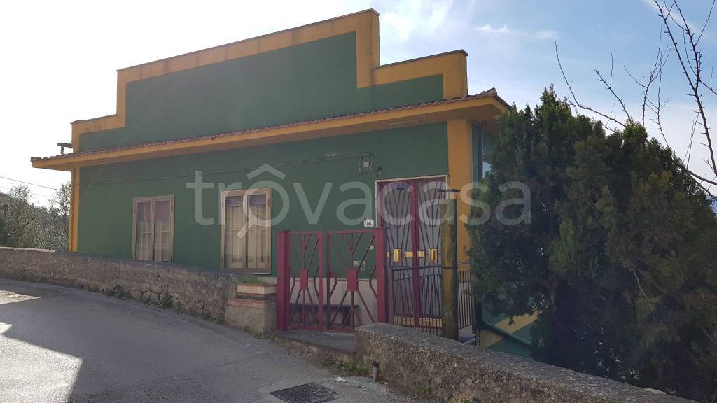 appartamento in vendita ad Aquara