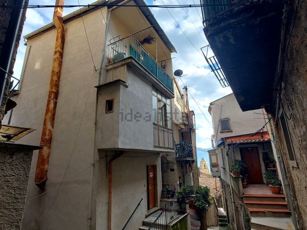 casa indipendente in vendita ad Aquara