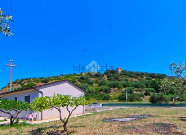 casa indipendente in vendita ad Ascea