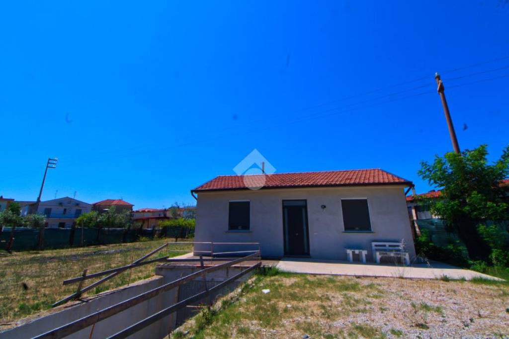 casa indipendente in vendita ad Ascea
