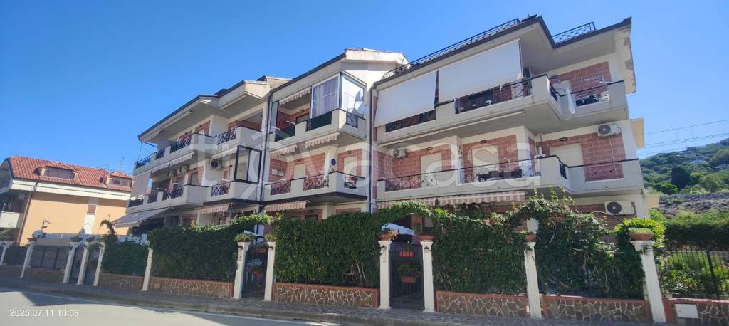 appartamento in vendita ad Ascea in zona Marina di Ascea