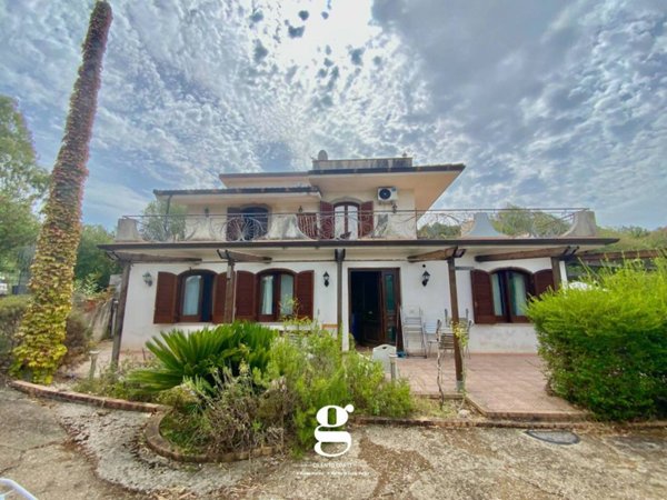 casa indipendente in vendita ad Ascea in zona Stanpella
