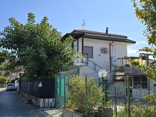 casa indipendente in vendita ad Ascea