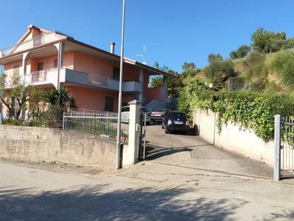 appartamento in vendita ad Ascea in zona Stanpella