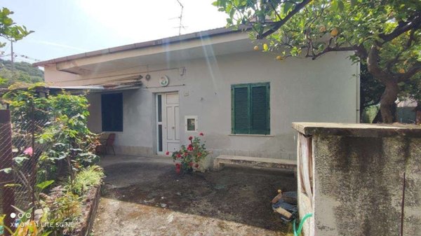 casa indipendente in vendita ad Ascea