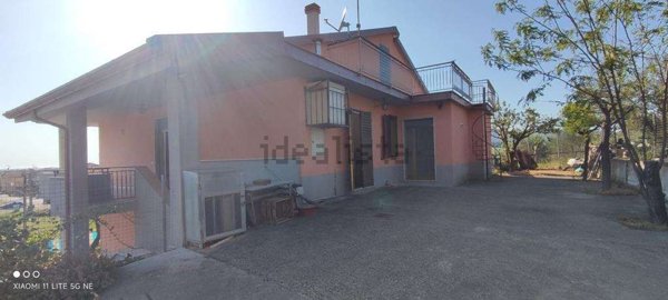 casa indipendente in vendita ad Ascea in zona Stanpella
