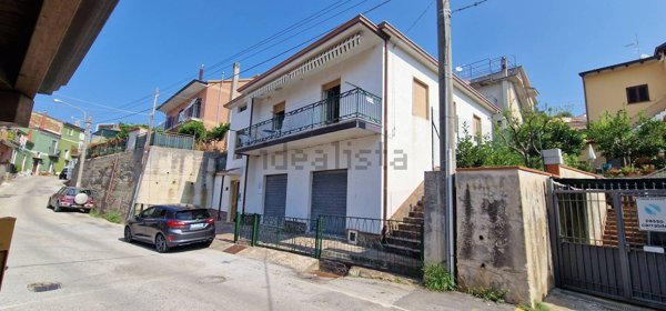 casa indipendente in vendita ad Ascea