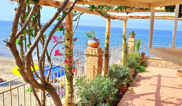 casa indipendente in vendita ad Ascea