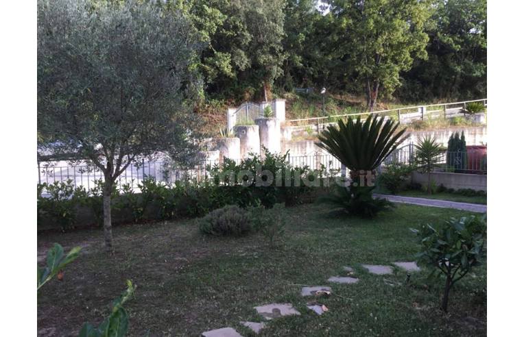 casa indipendente in vendita ad Ascea in zona Marina di Ascea