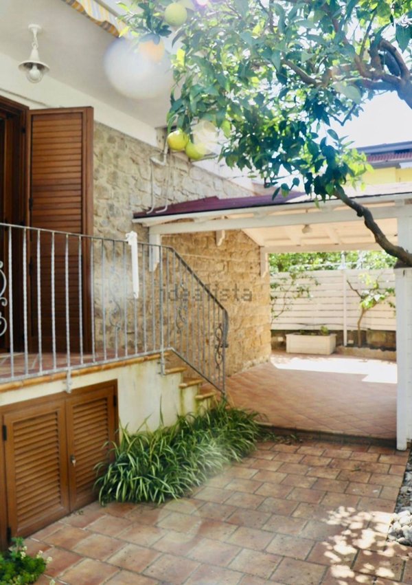 casa indipendente in vendita ad Ascea