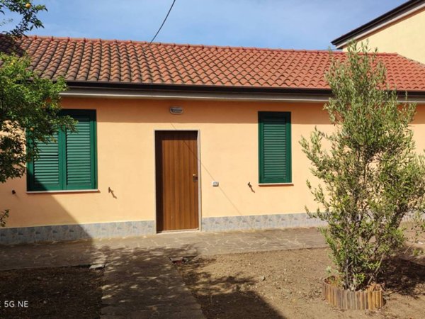 appartamento in vendita ad Ascea in zona Stanpella