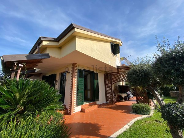 casa indipendente in vendita ad Ascea