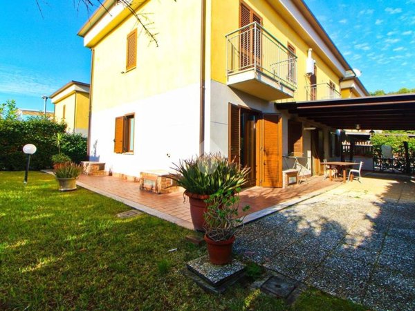 casa indipendente in vendita ad Ascea