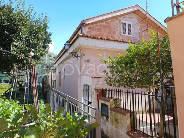 casa indipendente in vendita ad Ascea