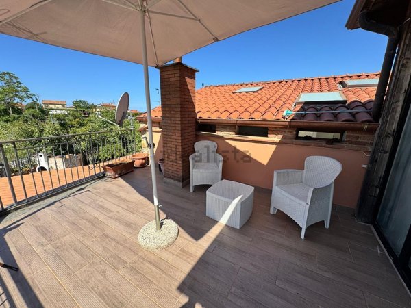 casa indipendente in vendita ad Ascea in zona Marina di Ascea