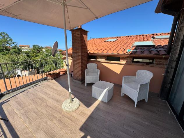 casa indipendente in vendita ad Ascea in zona Marina di Ascea