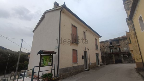 casa indipendente in vendita ad Ascea in zona Terradura