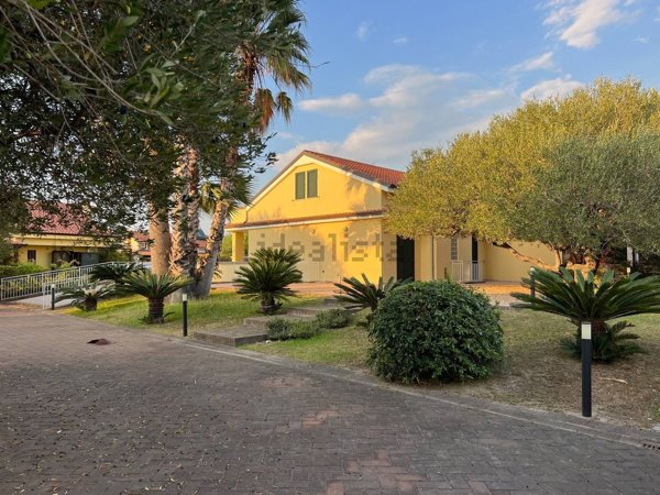 casa indipendente in vendita ad Ascea