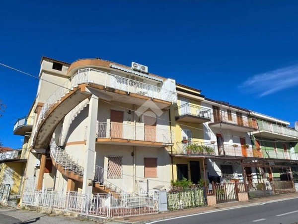 appartamento in vendita ad Ascea in zona Marina di Ascea