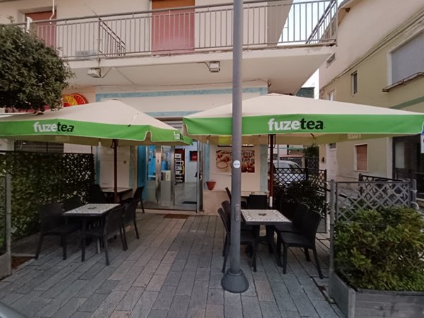 negozio in vendita ad Ascea in zona Marina di Ascea
