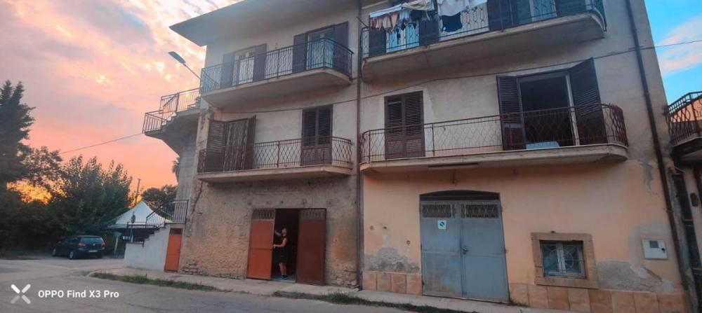 locale di sgombero in vendita ad Ascea in zona Marina di Ascea