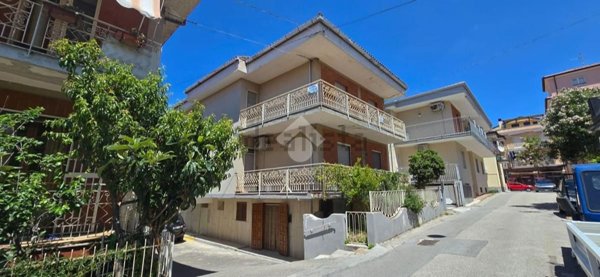 appartamento in vendita ad Ascea in zona Marina di Ascea