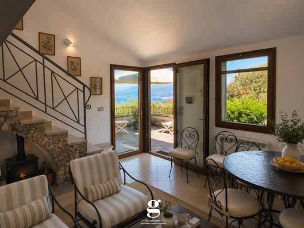 casa indipendente in vendita ad Ascea