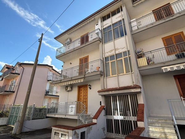 appartamento in vendita ad Ascea in zona Marina di Ascea