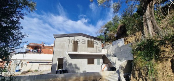 casa indipendente in vendita ad Ascea in zona Stanpella