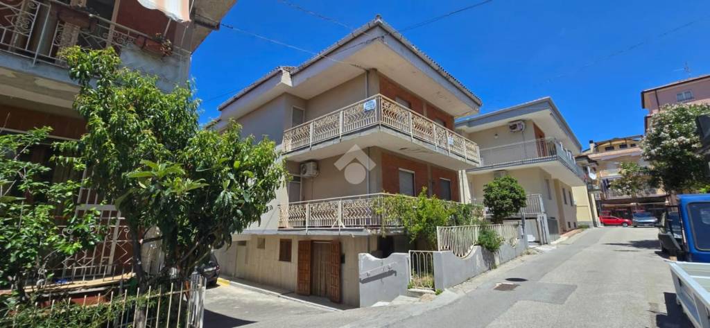 appartamento in vendita ad Ascea in zona Marina di Ascea