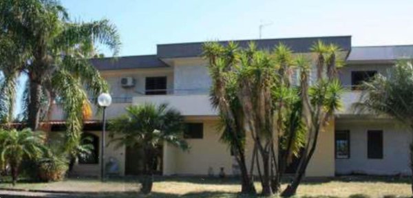 casa indipendente in vendita ad Ascea in zona Marina di Ascea