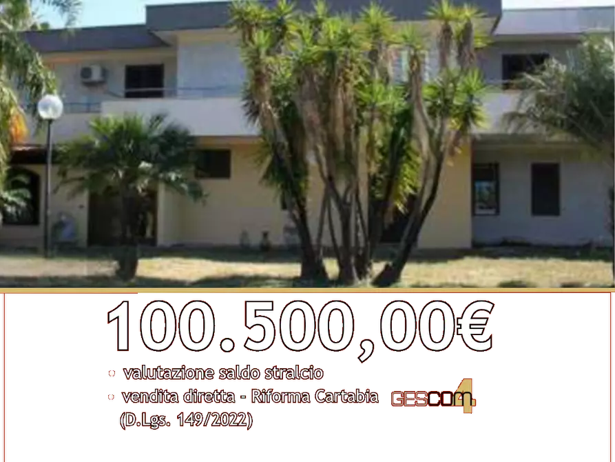casa indipendente in vendita ad Ascea in zona Marina di Ascea