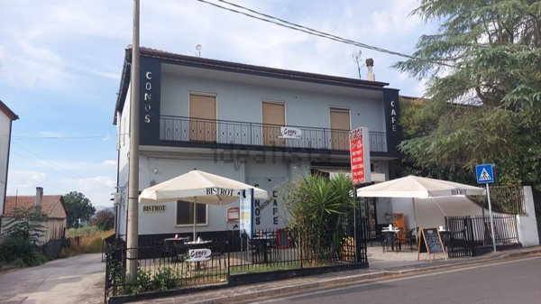 casa indipendente in vendita ad Atena Lucana