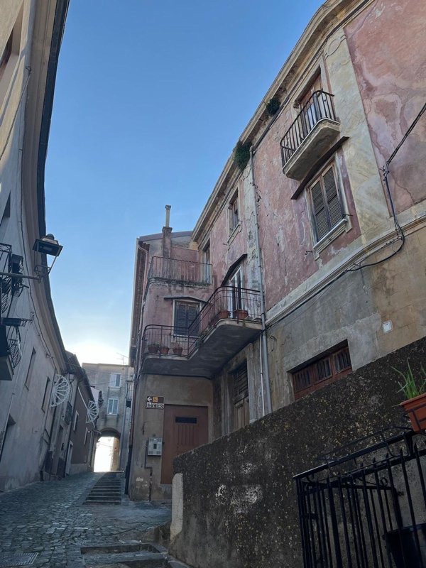 appartamento in vendita ad Atena Lucana