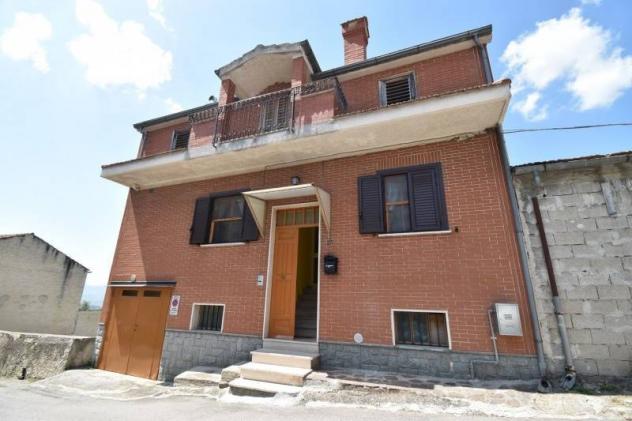 casa indipendente in vendita ad Atena Lucana