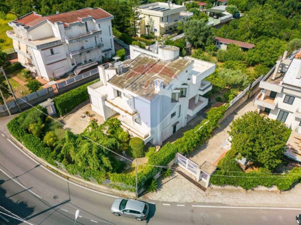 casa indipendente in vendita ad Atrani