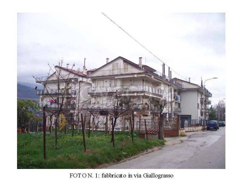 locale commerciale in vendita ad Auletta