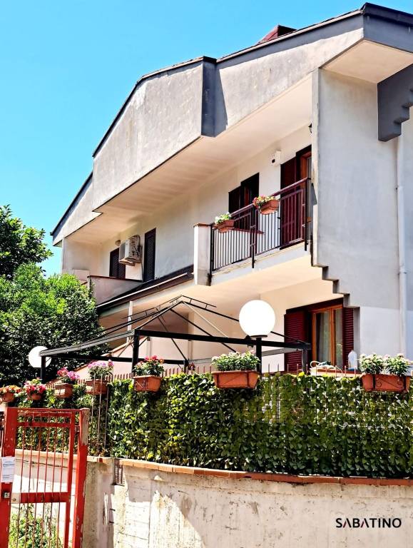 casa indipendente in vendita a Baronissi in zona Antessano