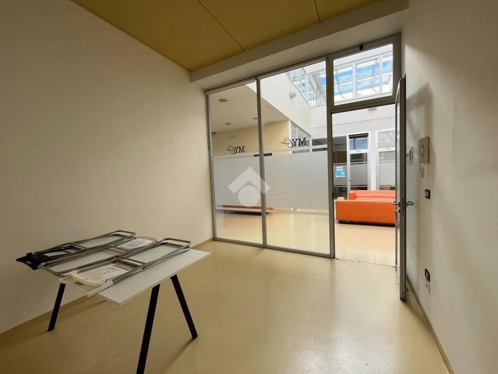 ufficio in vendita a Baronissi