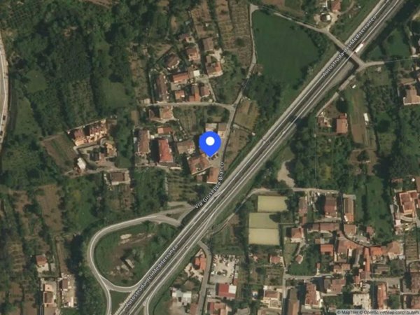 appartamento in vendita a Baronissi in zona Antessano