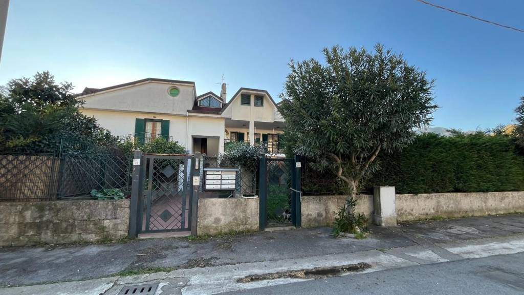 appartamento in vendita a Baronissi in zona Antessano