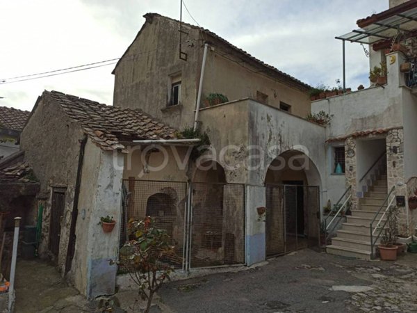 casa indipendente in vendita a Baronissi in zona Antessano