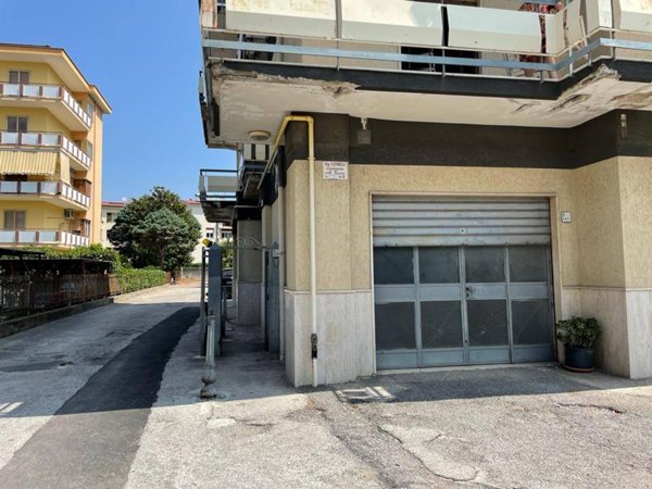 negozio in vendita a Baronissi